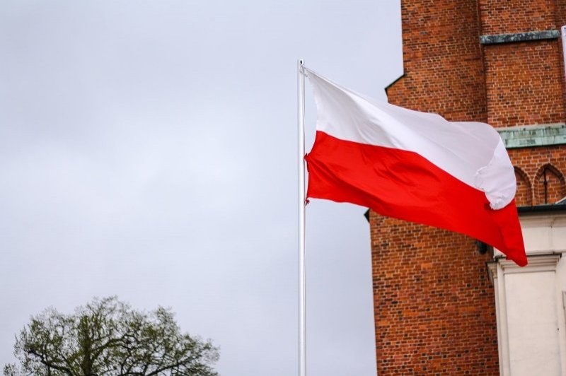 Stojak na flagi - Jak wybrać najlepszy model do użytku wewnętrznego i