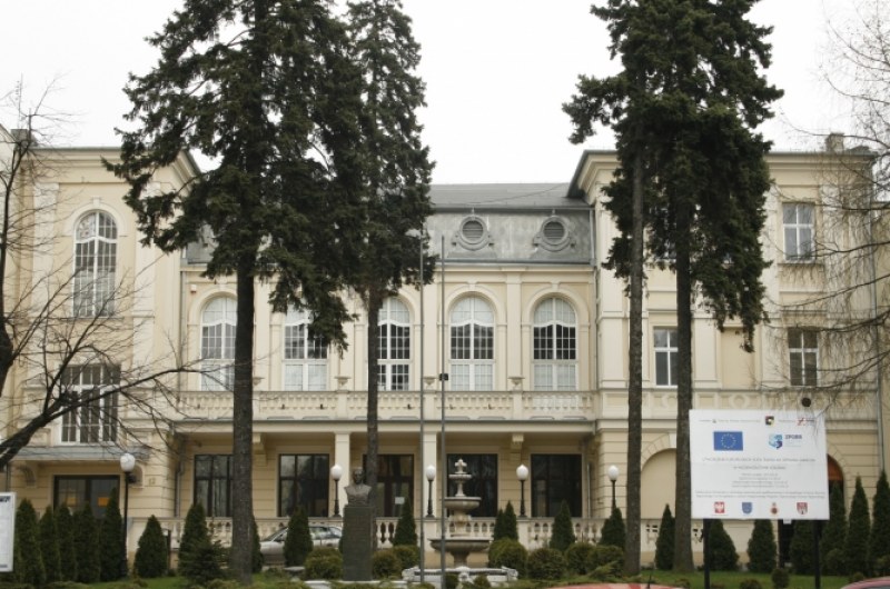 Dom Kultury W Piotrkowie Trybunalskim Miejski Ośrodek Kultury (MOK)