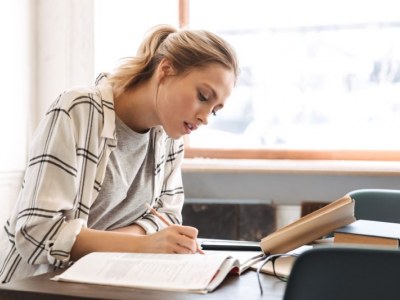 Studia prawnicze we Wrocławiu – inwestycja w stabilną i dochodową przyszłość