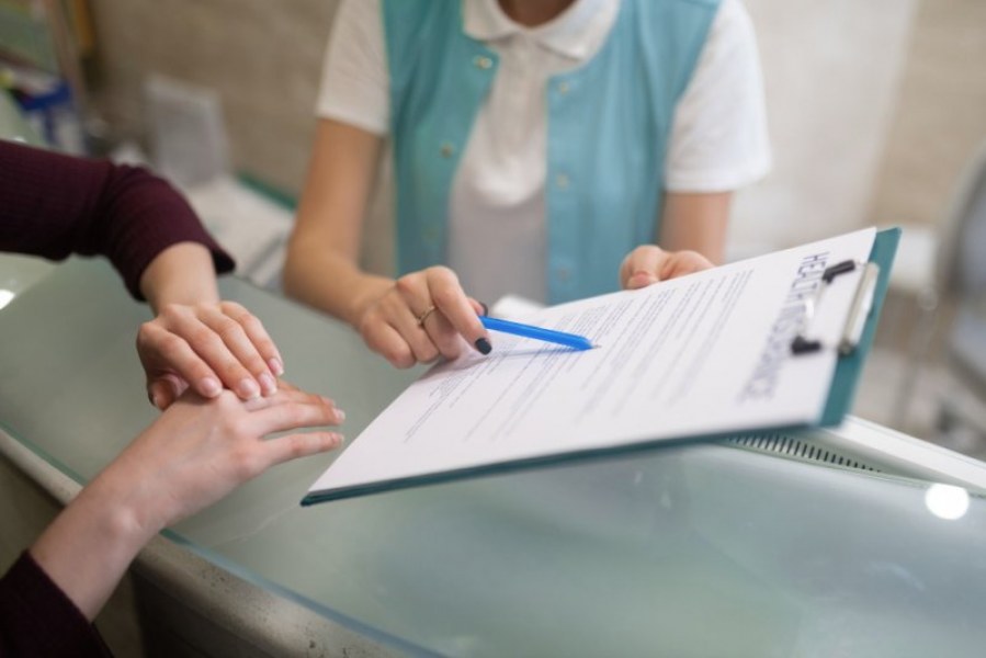 Jak zapisać się do poradni POZ w Łodzi? Praktyczny przewodnik Salve Medica