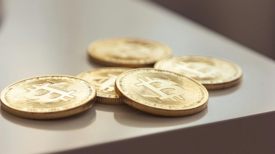Japońskie formacje odwrócenia świec w handlu kryptowalutami