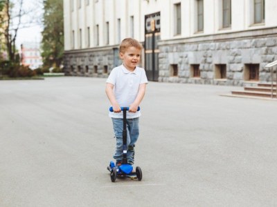 Mały pojazd dla wielkich odkrywców, czyli hulajnoga trójkołowa dla dzieci