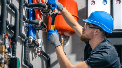Projektant instalacji sanitarnych w Łodzi – jak wybrać i o co zapytać przed zleceniem?