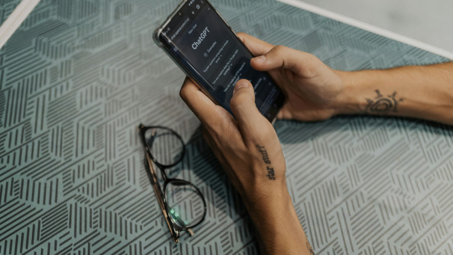 Google w 2026 roku: Era AI Overviews. Jak pozycjonować stronę, gdy wyszukiwarka sama odpowiada na pytania?