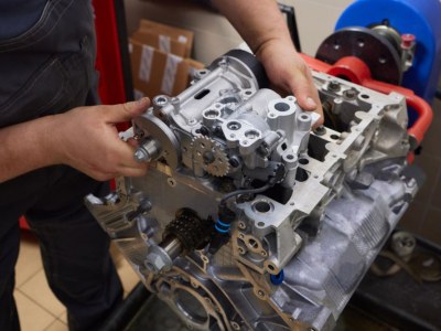 ​Kluczowe kroki przy remoncie silnika dla pasjonatów