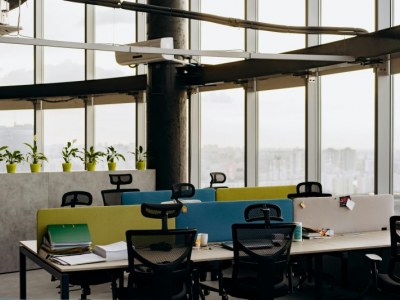 Jakie wyposażenie powinno być w biurze?