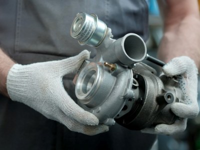 Turbosprężarka po naprawie – jak rozpoznać dobrze wykonaną regenerację?