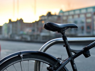 Komunikacja miejska czy rower? Czym poruszać się po mieście?