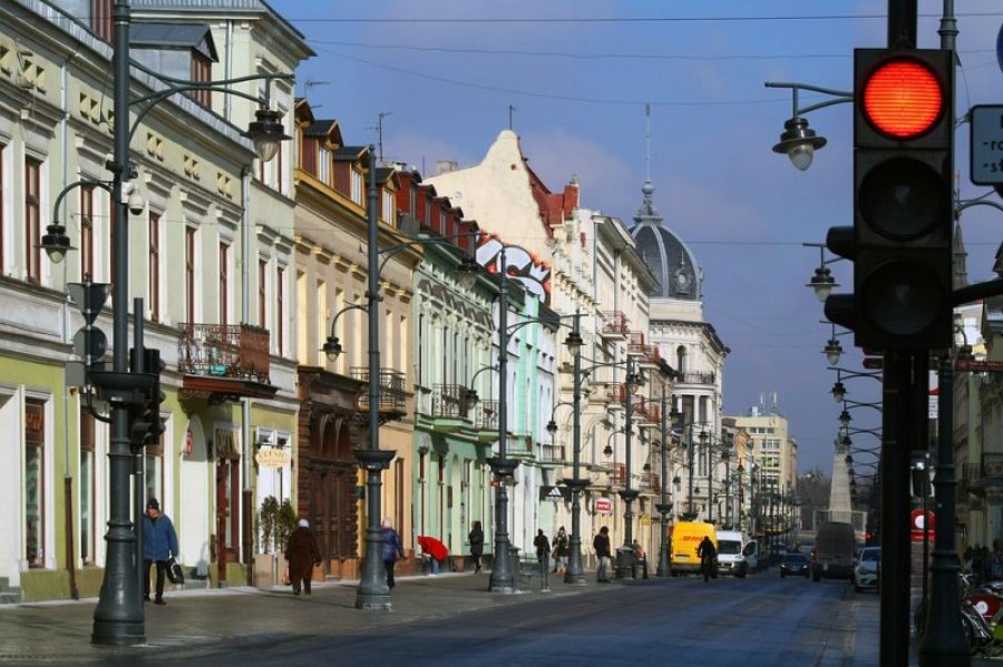 Mieszkanie w centrum czy dom na obrzeżach miasta?