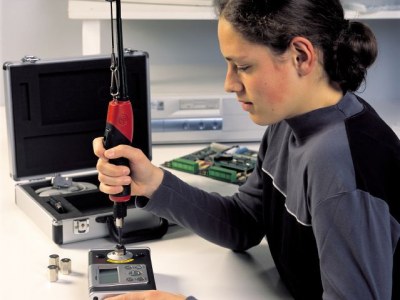 Rozwiązania montażowe dla przemysłu elektronicznego