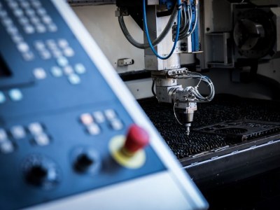 Cięcie laserem blach stalowych (znakowanie) – walor marketingowy