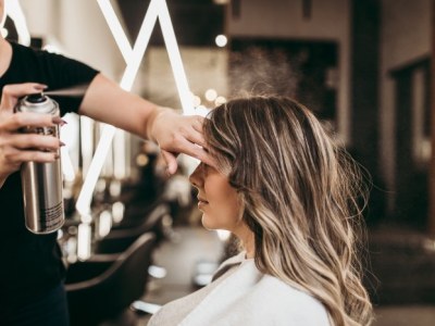 Jak znaleźć dobry salon fryzjerski w Łodzi?
