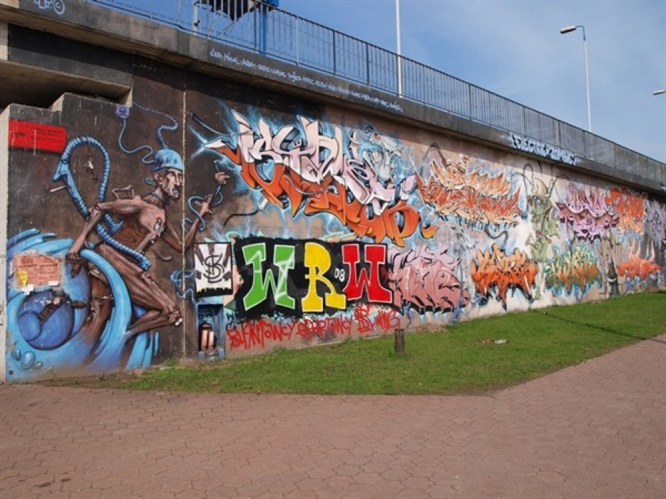 mural - różni artyści
