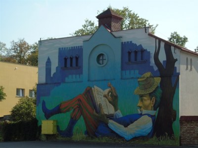 Mural „Księżak z książką”
