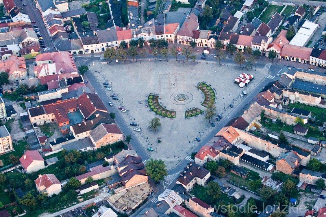 Trójkątny rynek w Łowiczu
