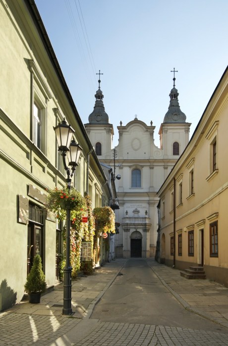 Kościół Rzymskokatolicki Sanktuarium Matki Bożej Trybunalskiej