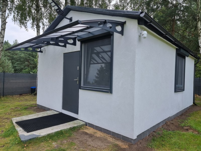 aluminiowe_zadaszenie_drzwi_herald_4_45_m_palram_antracytowe_daszki_nad_drzwi_6370