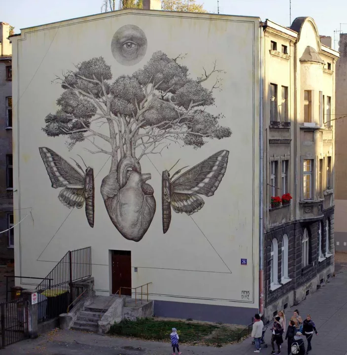 Łódź Murals – 12 Spectacular Works of Art Admired by the World Today