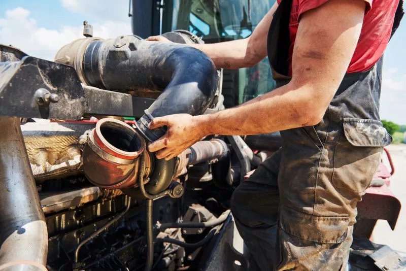 Najczęstsze problemy z olejem hydraulicznym i jak je rozwiązać
