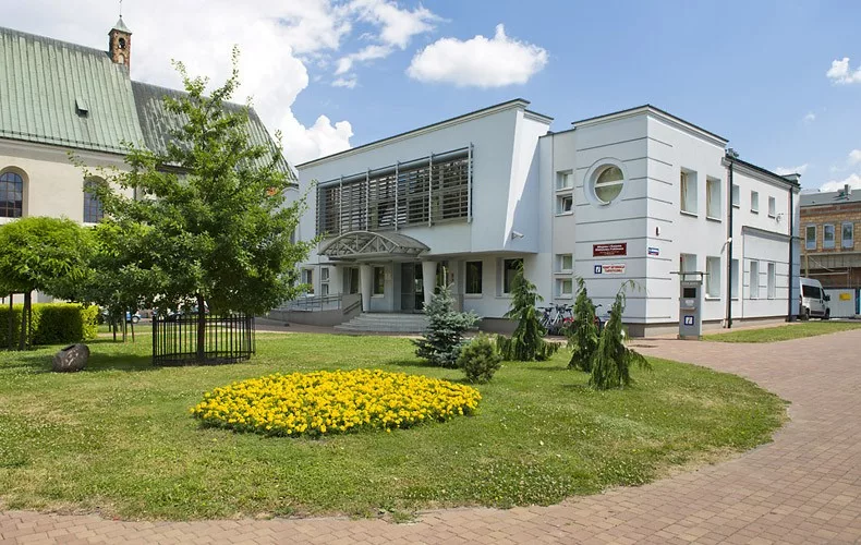 Miejsko-Gminna Biblioteka Publiczna im. L. Kruczkowskiego