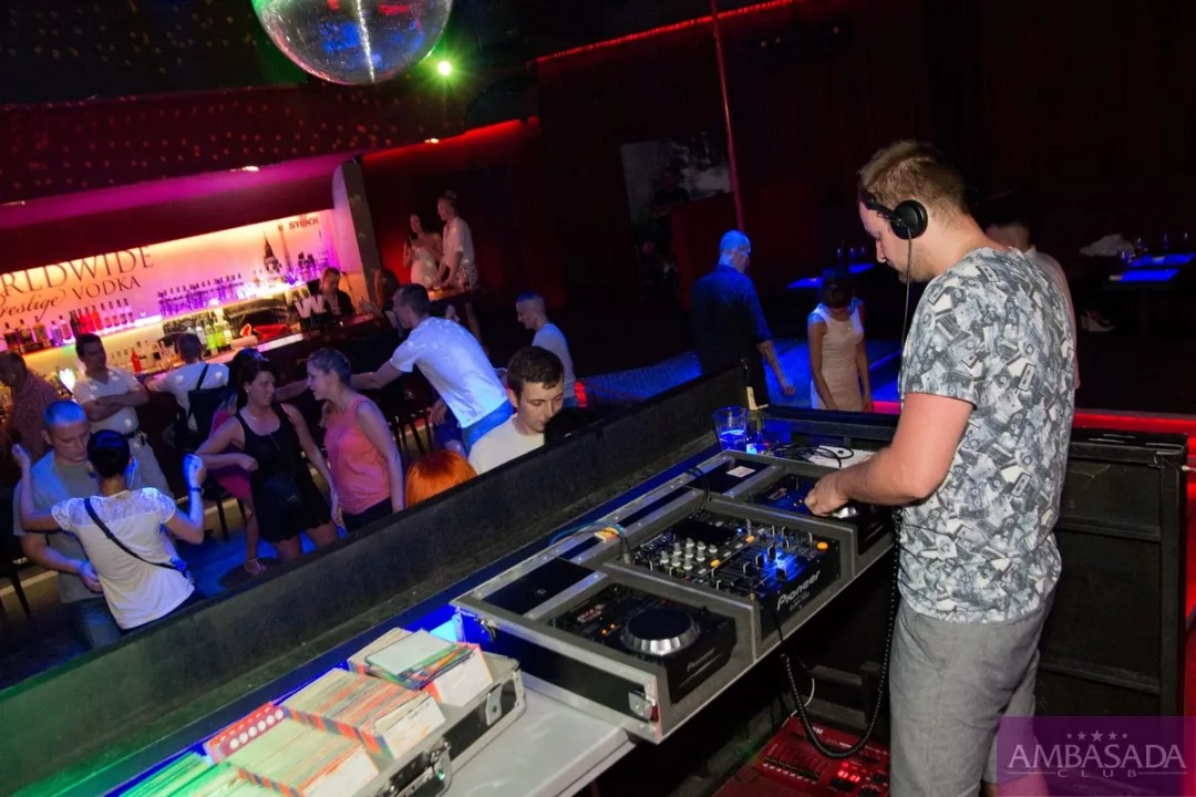 Ambasada Club