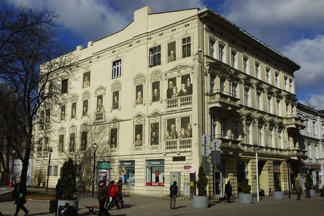 Mural - KRZYSZTOF JAŚKIEWICZ, „Łódź w Pigułce”, 2000