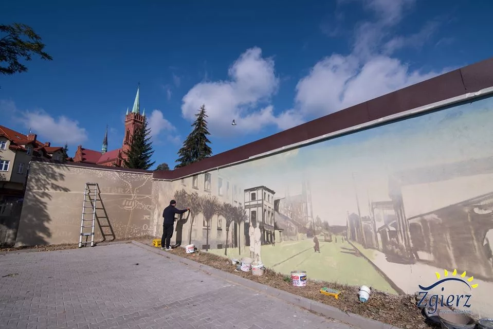 MURAL ZGIERZA - Stare Miasto
