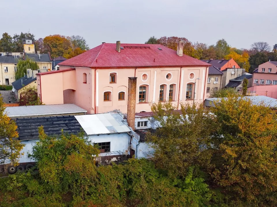 budynek dawnej synagogi żydowskiej
