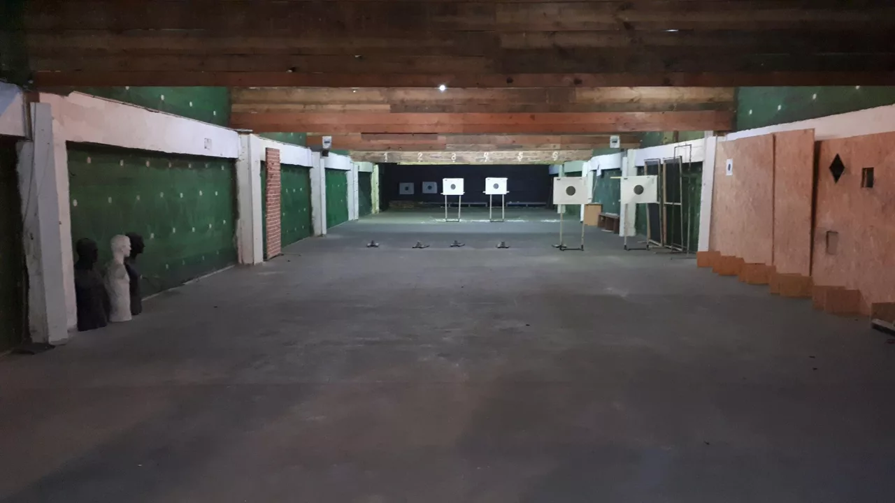 Strzelnica C4 Guns