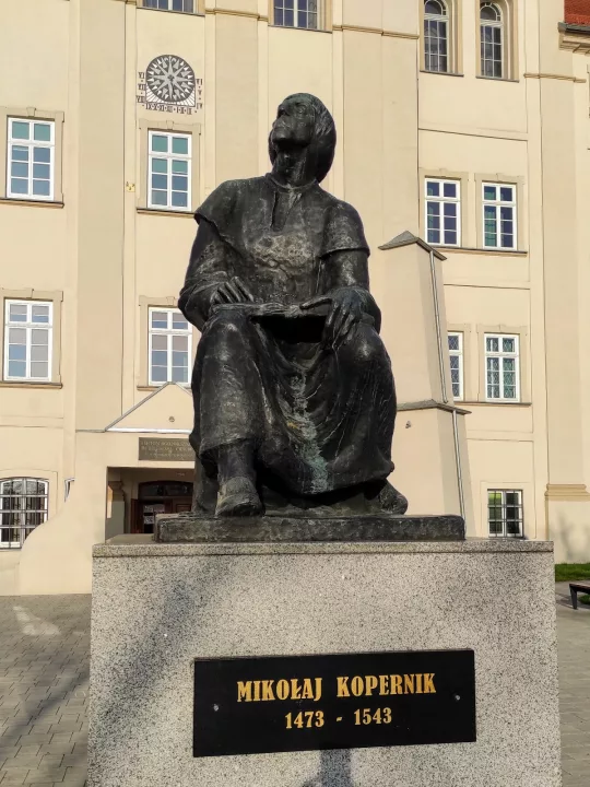 Pomnik Mikołaja Kopernika w Piotrkowie Trybunalskim