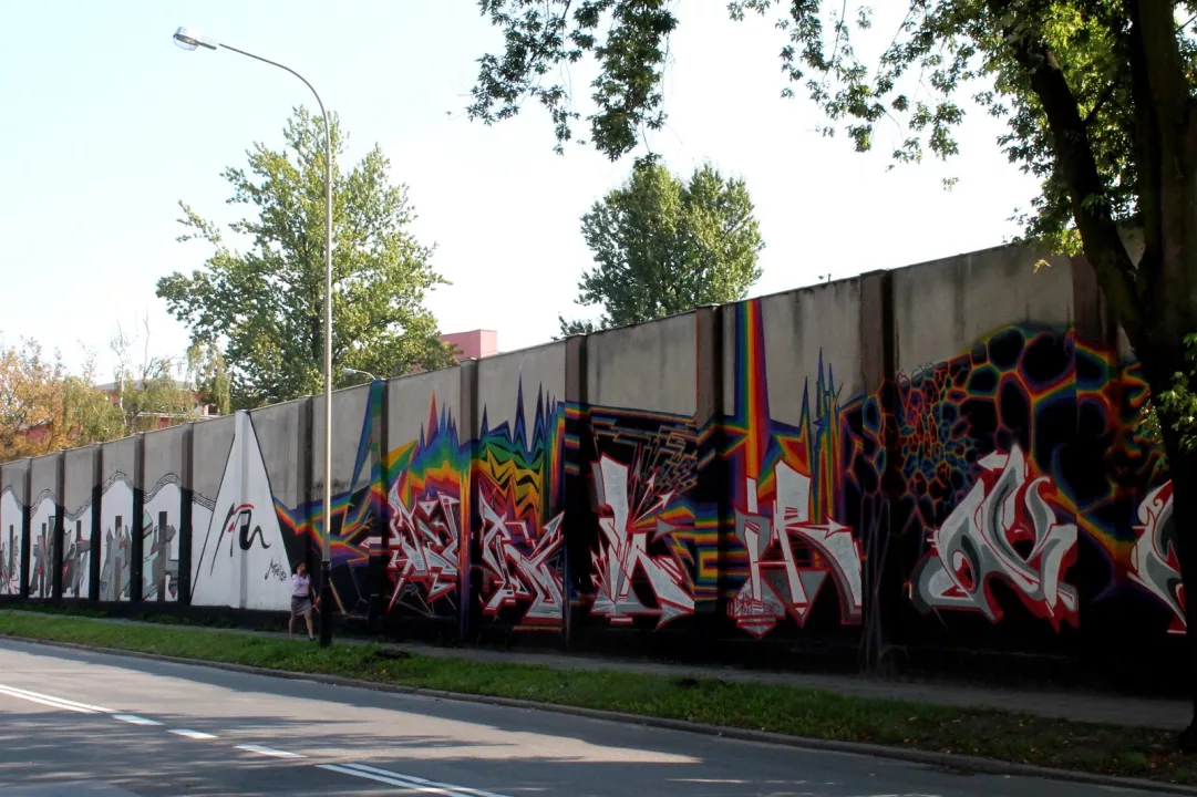 Mural Teatru Muzycznego, różni artyści, 2015