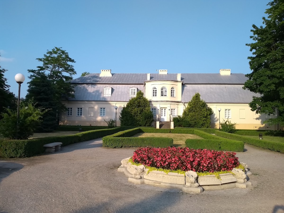 Park przy Dworku Olszewskich
