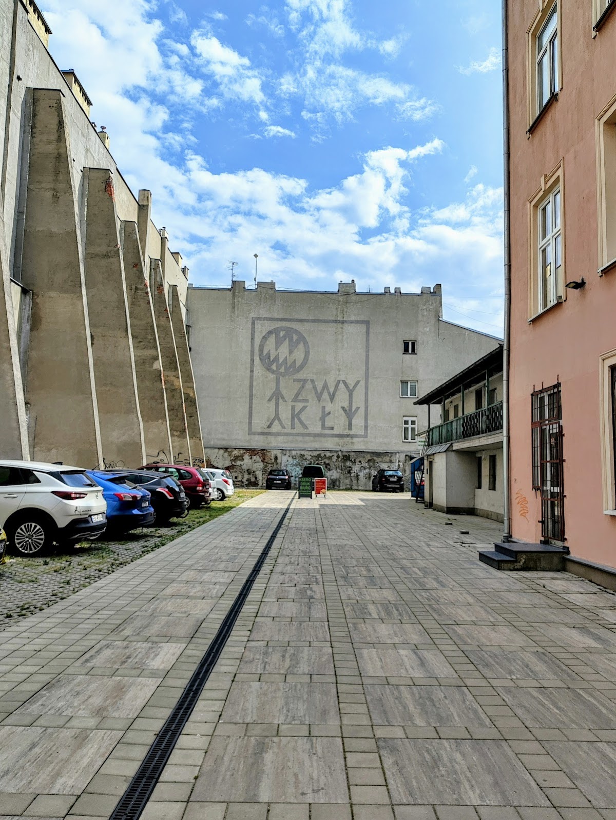 Mural - TWOŻYWO (Polska), 2010