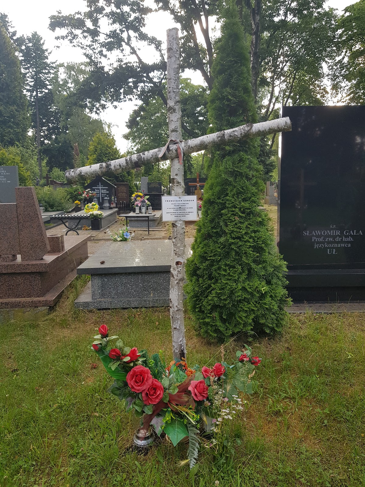 Cmentarz Komunalny „Doły"