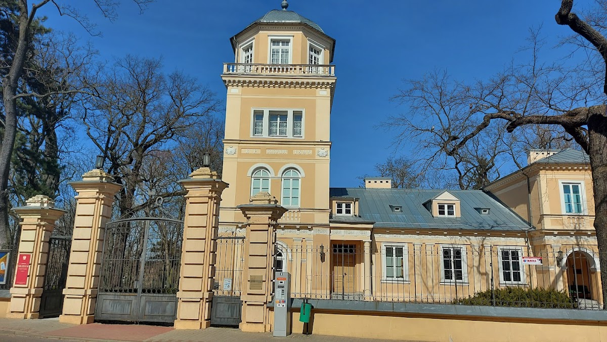 Muzeum im. Antoniego hr. Ostrowskiego w Tomaszowie Mazowieckim