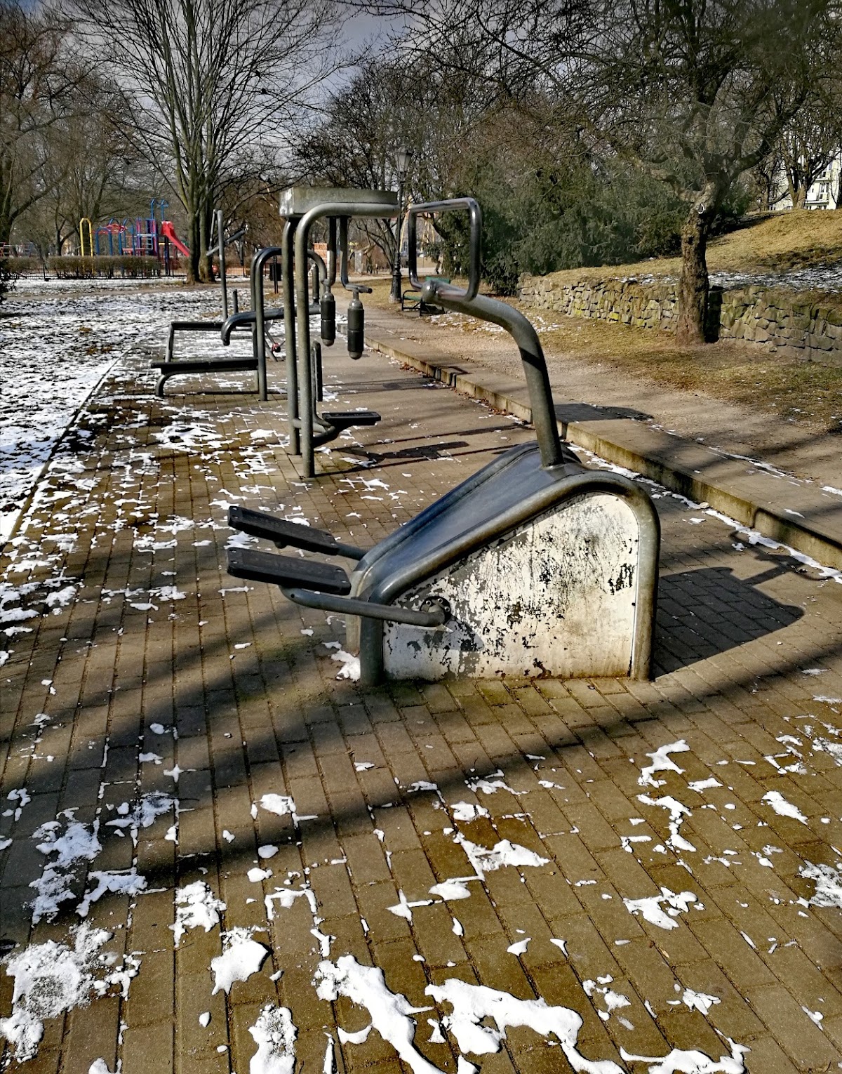 Siłownia zewnętrzna w Parku Staromiejskim