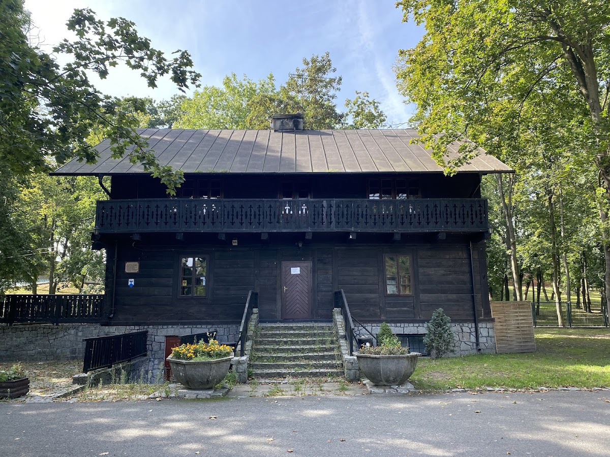 Dworek Modrzewiowy