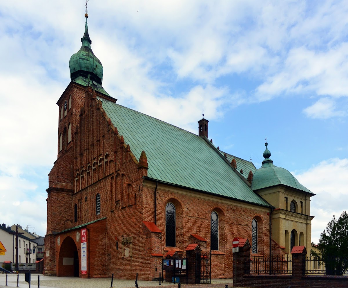 Parafia Wszystkich Świętych w Sieradzu