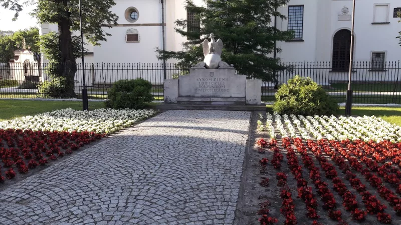 Pomnik Synom Ziemi Łowickiej