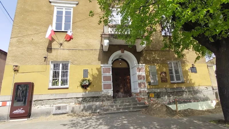Miejska Biblioteka Publiczna w Opocznie Wypożyczalnia, Czytelnia, Oddział dla Dzieci