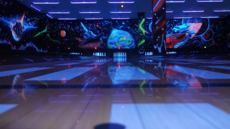 Navi. Bowling Club