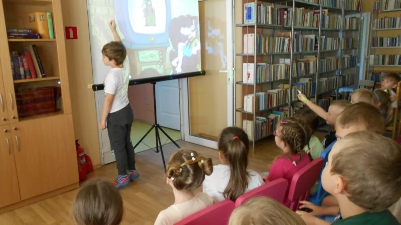 Miejska Biblioteka Publiczna Łódź-Śródmieście – filia nr 4 (dla dzieci i młodzieży)