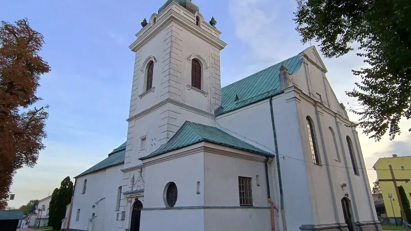 Kościół Rzymskokatolicki pw. Św. Ducha w Łowiczu