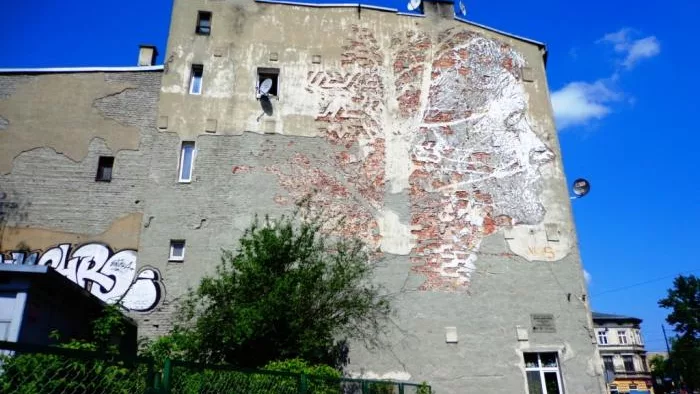 mural - VHILS (Portugalia)