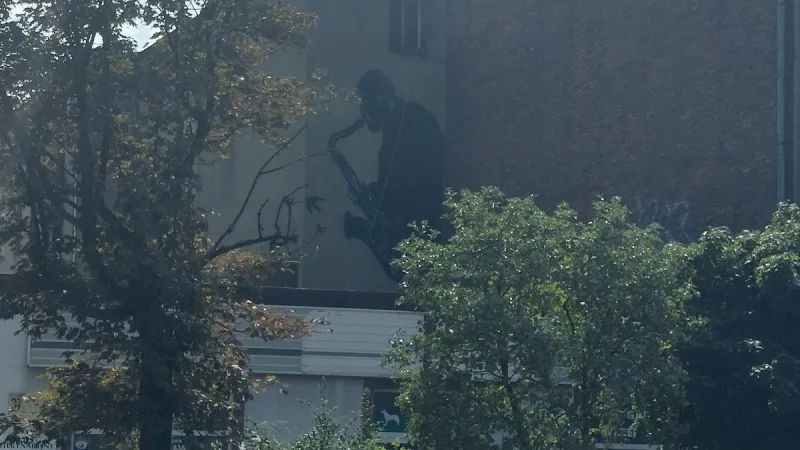 Mural trębacz