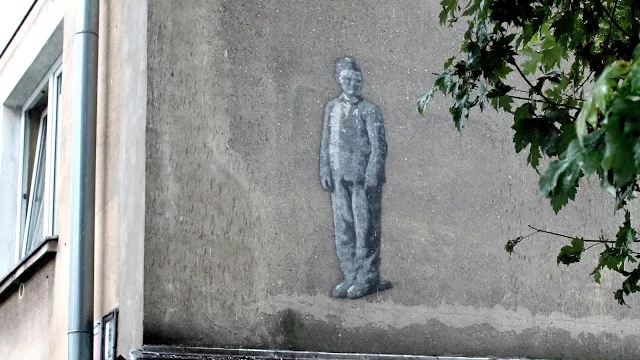 mural - Chłopiec z obozu dla dzieci polskich - Piotr Saul i Damian Idzikowski, 2016