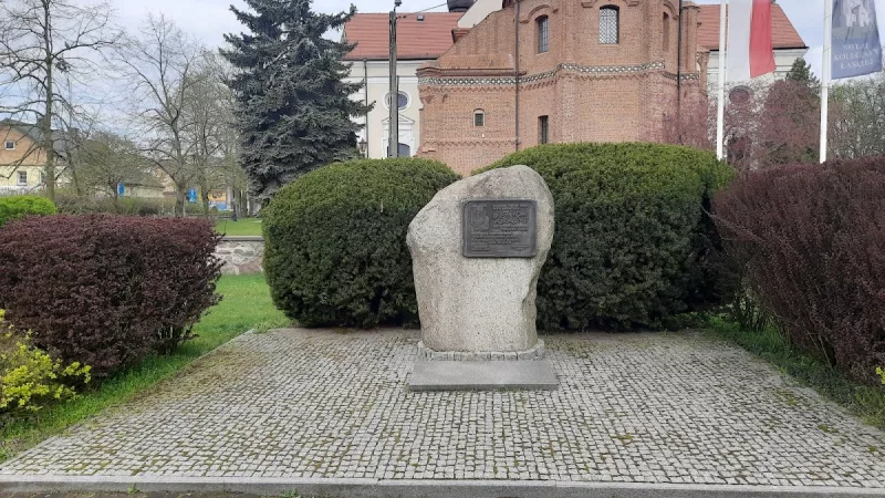 Obelisk Jana Łaskiego