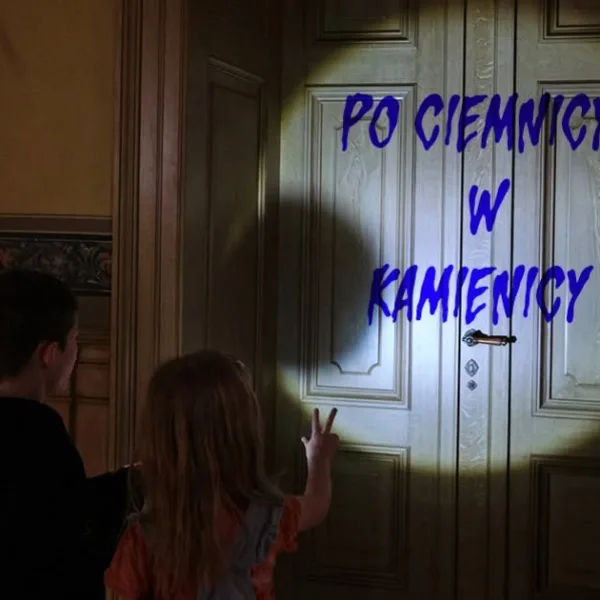 Through the Darkness in the Tenement, or Visiting Hilary with Flashlights | Kamienica Hilarego Majewskiego