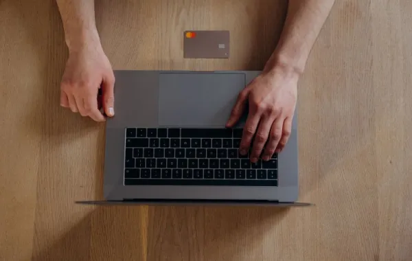 Jak założyć konto bankowe w Łodzi przez internet